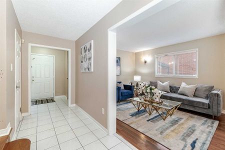 For Lease - UPPER - 10 Palmolive Street, Brampton, Ontario - Photo 4