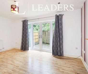 3 bedroom terraced house to rent - Photo 2