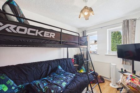 3 bedroom terraced house to rent - Photo 3