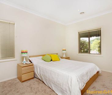 BEAUTIFULLY PRESENTED 3 BEDROOM COTTAGE - Photo 5