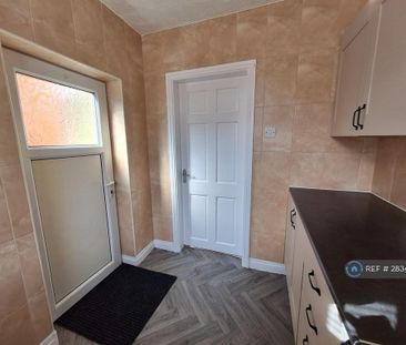 2 bedroom terraced house to rent - Photo 5
