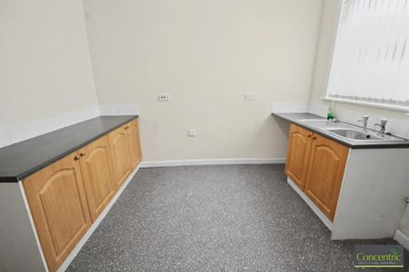 1 bedroom ground floor flat to rent - Photo 5