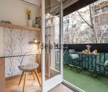 Alquiler de casa o chalet independiente en Calle d'Aragó - Photo 2