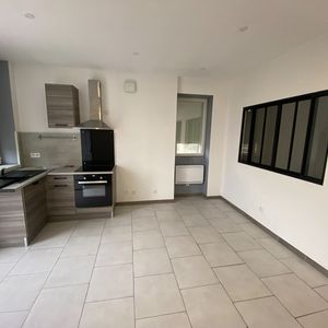 Location Appartement 2 pièces 30m² - Photo 2