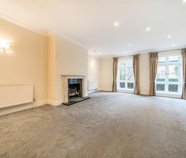 3 bedroom apartment to rent - Photo 2