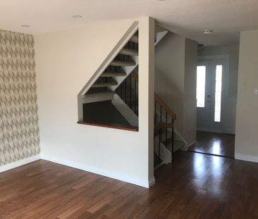 For Lease - 1580 Lancaster Drive Unit# 28, Oakville, Ontario - Photo 1