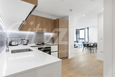 37 Clarendon Road, Watford - Photo 5