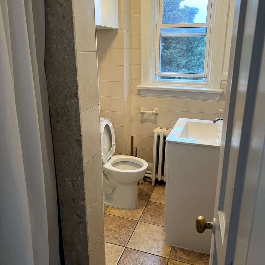 For Lease - 225 Rosemount Avenue Unit# Third Floor, Toronto, Ontario - Photo 1