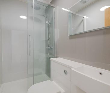 2 bedroom flat to rent - Photo 6