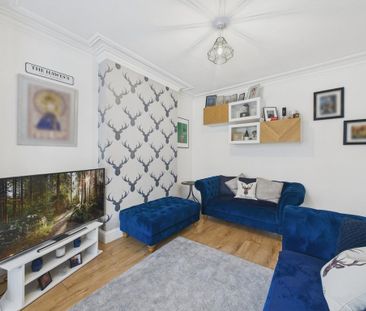 3 bedroom semi-detached house to rent - Photo 6