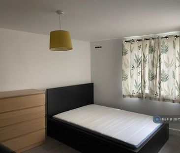 2 bedroom maisonette to rent - Photo 1