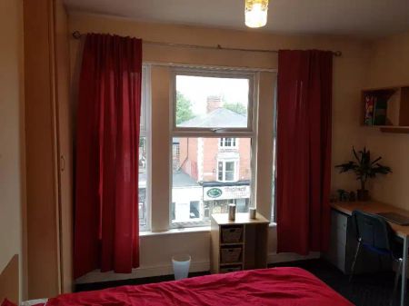 5 Bedroom Non Ensuite - Photo 5