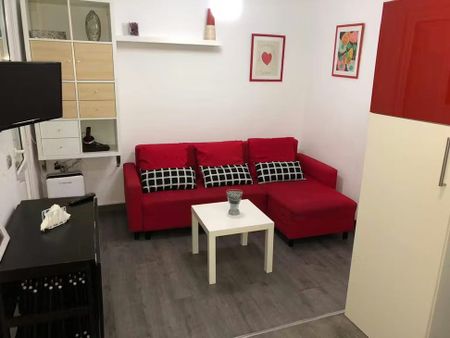 Calle de Sombrerete, Madrid, Community of Madrid 28012 - Photo 2