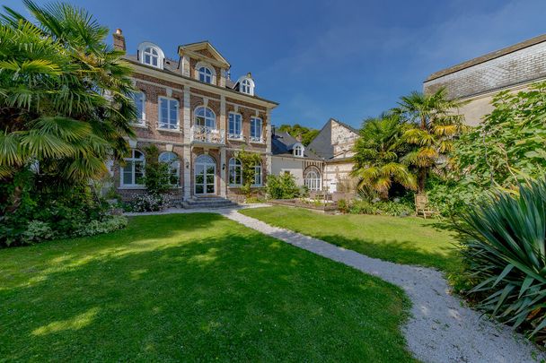 Villa de Maître du 19 ème siècle en bord de Seine - Photo 1