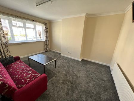 3 bedroom terraced house to rent - Photo 2