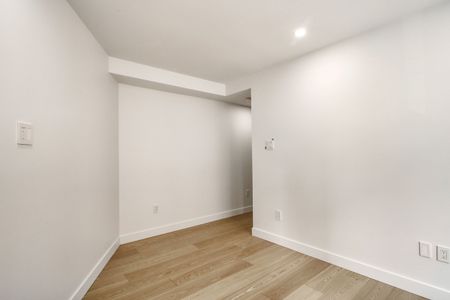 10 Rosemount Avenue - Photo 3