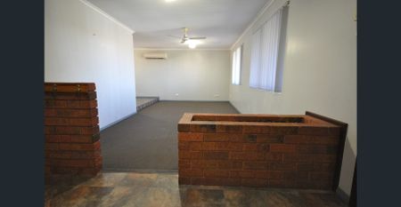 SUPERB on STYLES - Pretty Pool 4x2 - Photo 3