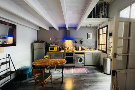 Arles, maison de ville 2 pièces avec cour! - Photo 5