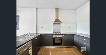 Central Apartment - Photo 4