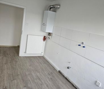 <h1 class="md:text-xl md:leading-6 mt-4 md:mt-10 lg:mb-6 mb-3 text-... - Photo 6