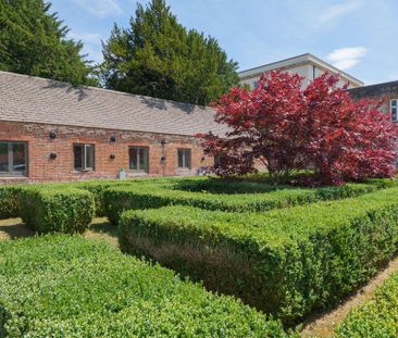 1 bedroom semi-detached bungalow to rent - Photo 3