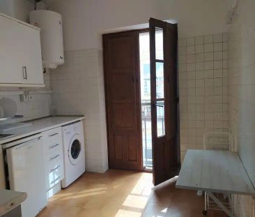 Piso de alquiler en Calle Carretería, Centro Histórico - Photo 5