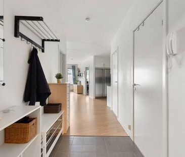 Persikogatan, Hässelby - Photo 2