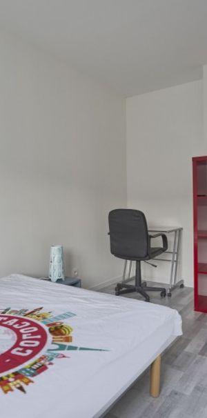 Anatole France Roommate 5 Bedrooms at Ronchin - Photo 1