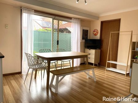 COZY TWO BEDROOM VILLA IN A QUIET LOCATION! CLOSE TO ALL INGLEBURN AMENITIES! - Photo 3