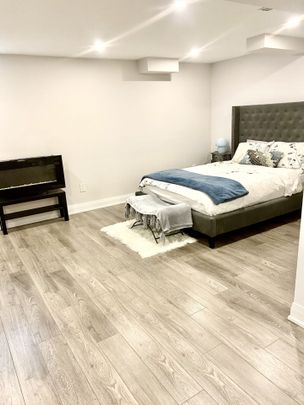 For Lease - 1 Lady Loretta Lane, Vaughan, Ontario - Photo 1