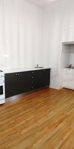 2/7 Raff Street, North Toowoomba - Photo 3