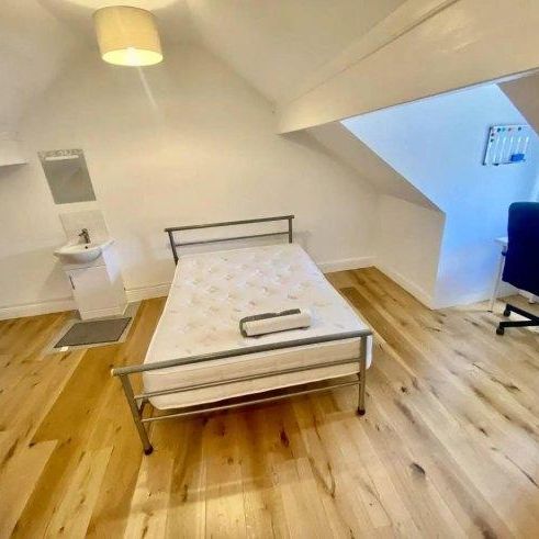 6 bedroom house share to rent - Photo 1