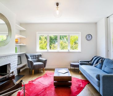 Fully Renovated - As Seen in House & Garden - Photo 3