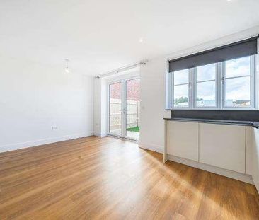 Heyford Park, Upper Heyford, OX25 - Photo 2