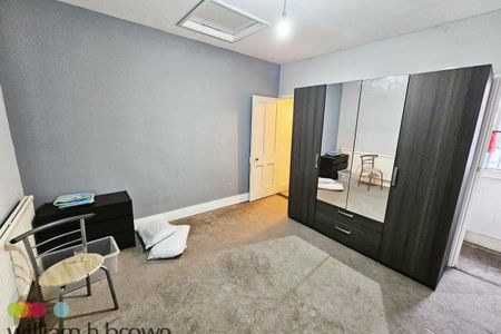 Alexandra Street - Photo 5