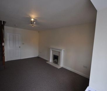 2 bedroom terraced house to rent - Photo 2