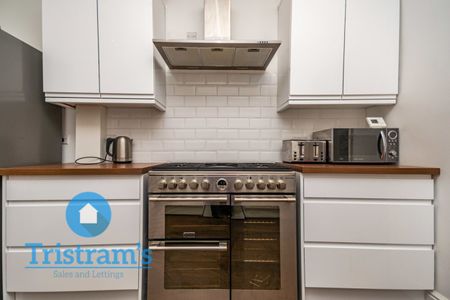 5 bed Semi-Detached House for Rent - Photo 2