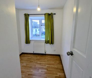 4 bedroom link detached house to rent - Photo 5