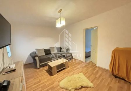 Apartament 2 camere , Centrala proprie , AC , Blascovici - Fotografie 3