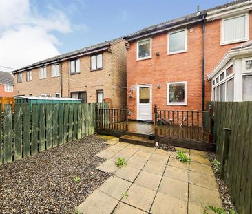 2 bedroom semi-detached house to rent - Photo 4