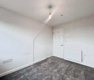 Norwich Avenue West, Bournemouth - Photo 1