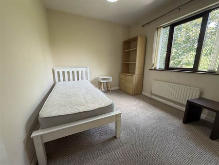6 Lyme Grove, Dunmurry, BT17 9RG - Photo 3