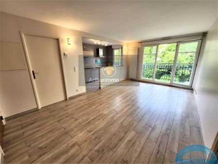 Location Appartement 3 pièces 59 m2 à Le Plessis-Trévise - Photo 2