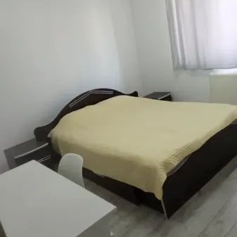 Inchiriez apartament 2 camere - Photo 1