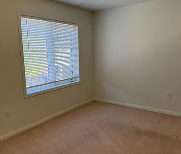 For Lease - 6020 Derry Road Unit# 52, Milton, Ontario - Photo 6