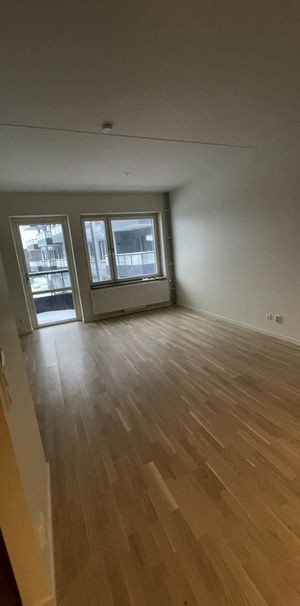 Zetterlundsslingan, Vallentuna - Photo 1