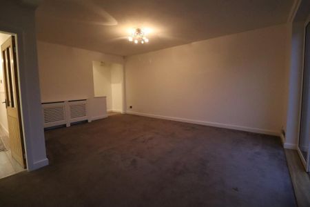 4 bedroom detached bungalow to rent - Photo 5