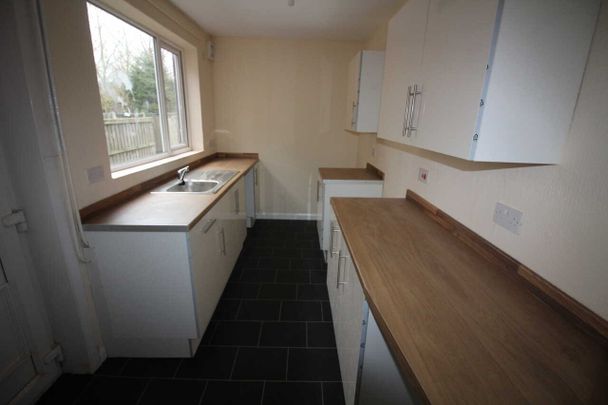 2 bed End of Terrace House - Photo 1