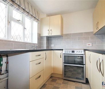 3 bedroom end of terrace house to rent - Photo 6