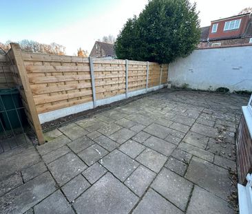 Flaxton Road, Strensall, YO32 - Photo 2